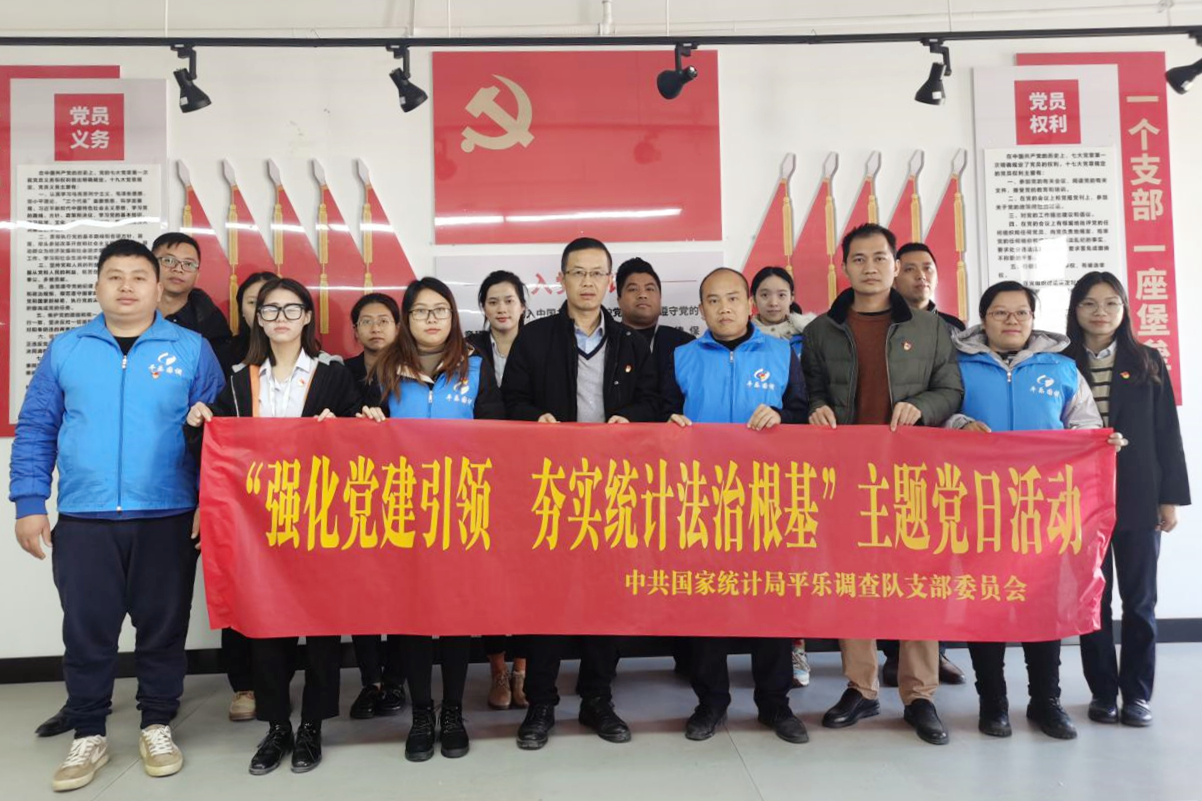 宪法宣传进企业,法治护航促发展.jpg 宪法宣传进企业,法治护航促发展.jpg